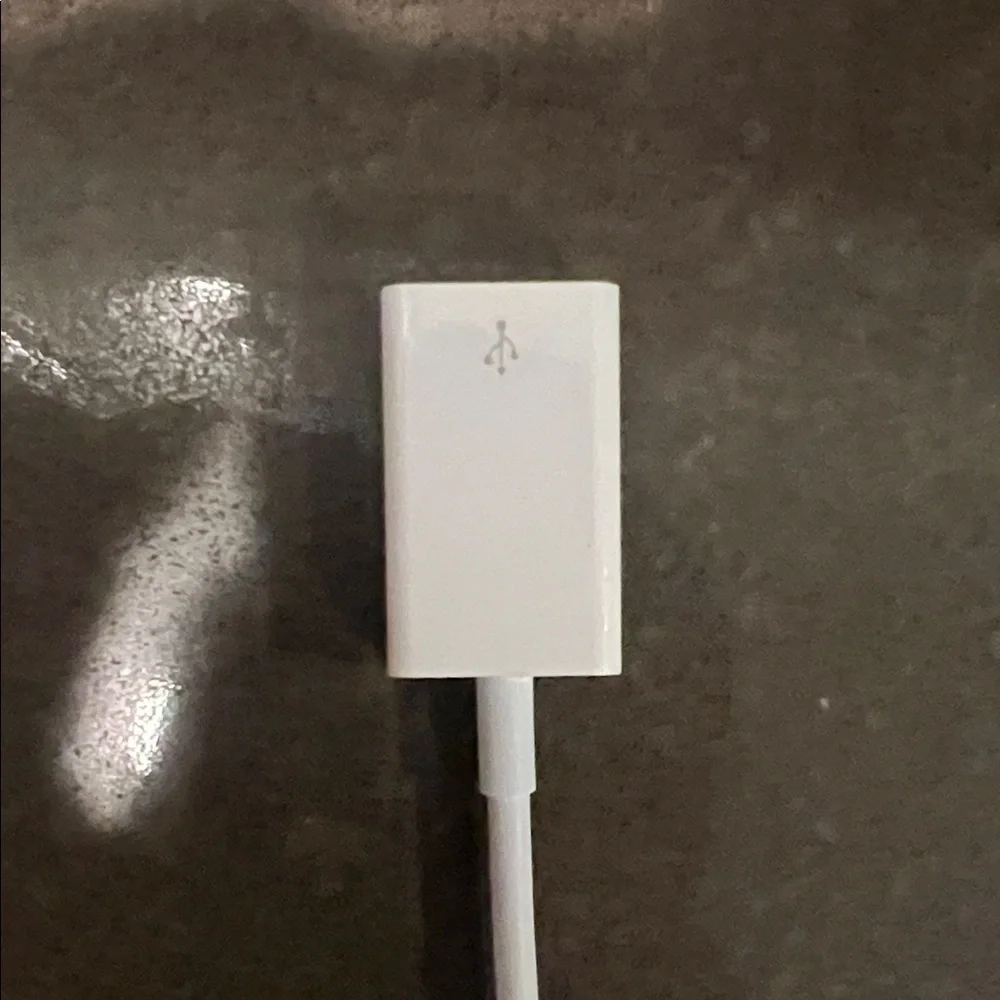 White HDMI Adapter